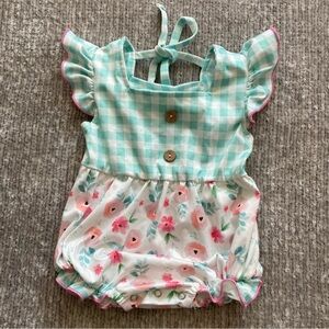 Marie Nicole 6-12M Gingham Floral Baby Romper With Ruffles & Tie‎ Back Cottage